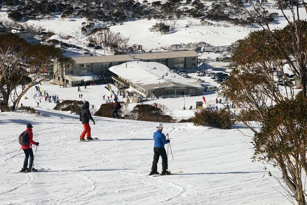 Smiggins Hotel Perisher Family Special