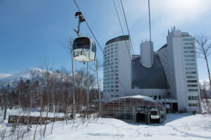 NISEKO: Couples Deal Hilton Niseko Village – Save up to 40%